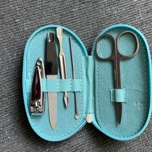 I love Me NCLA Las Angeles Nail Care Kit - Brand New - Picture 3 of 3